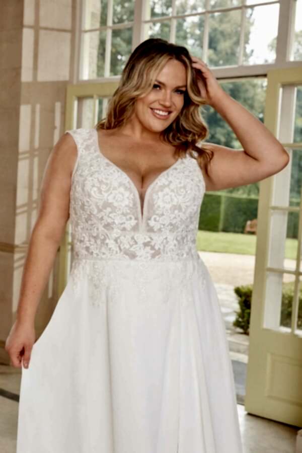 Style-44275PS_FC_Sincerity-Bridal-Plus-Size-for-Curvy-Bride-scaled-1.jpg