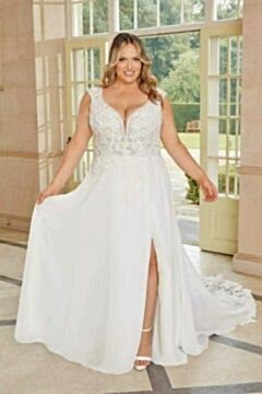 Style-44275PS_FF_Sincerity-Bridal-Plus-Size-for-Curvy-Bride-scaled-1.jpg